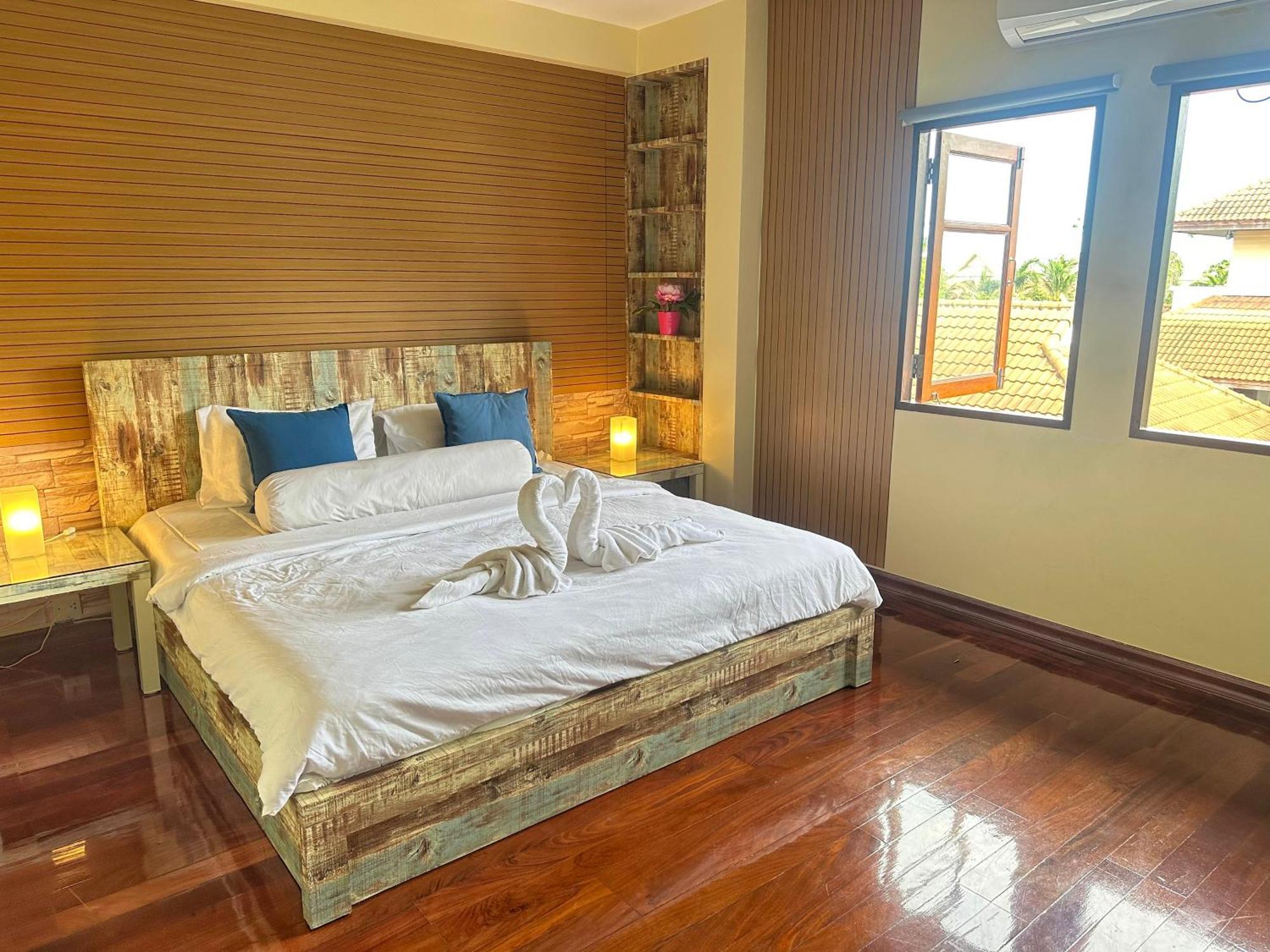 Premium Location 4 Bedroom Villa Hua Hin