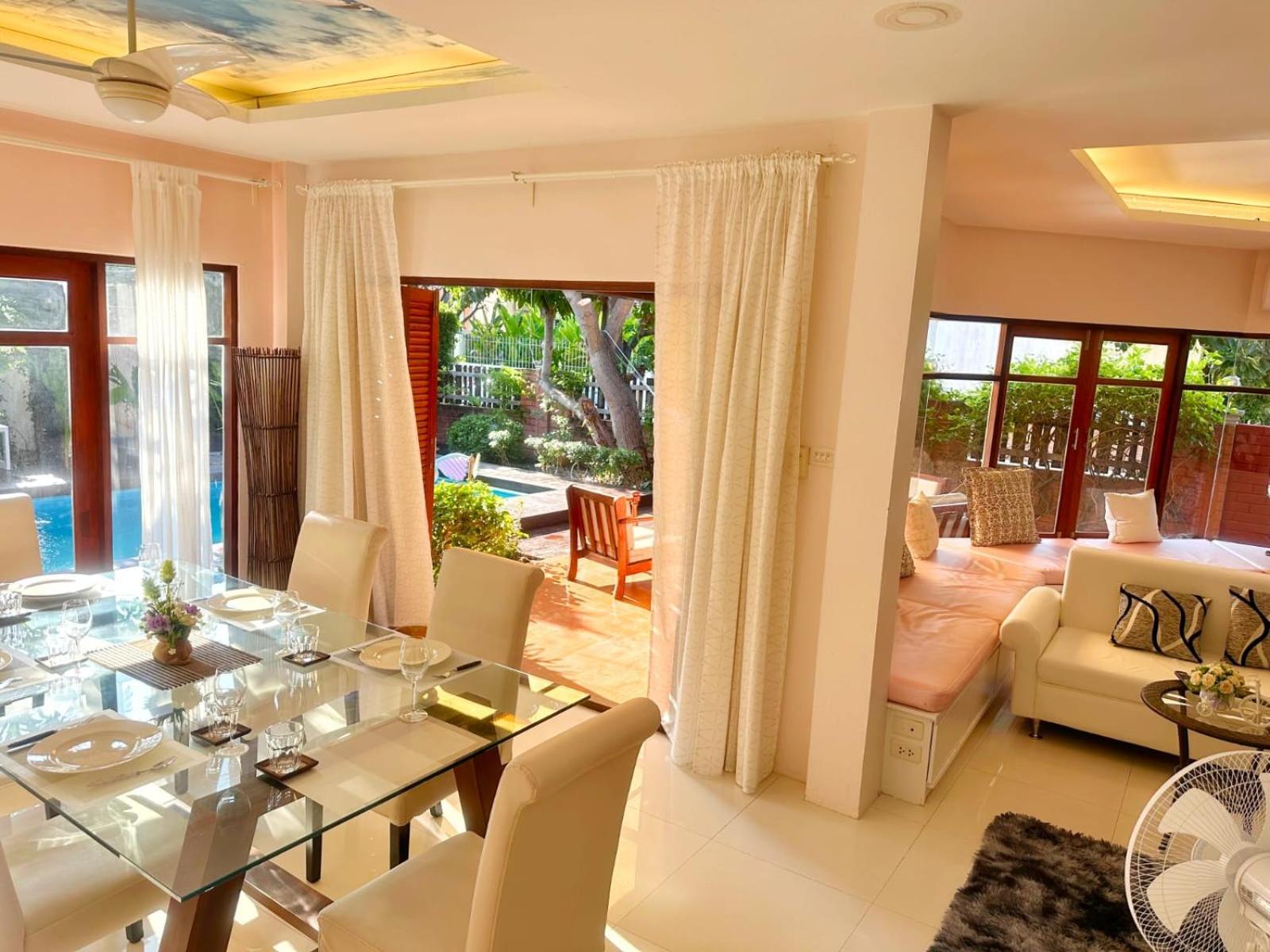 Premium Location 4 Bedroom Villa *